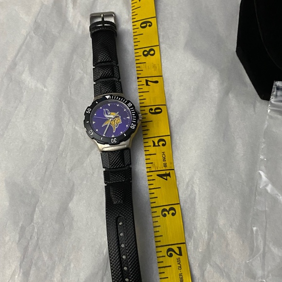 Nearly New Minnesota Vikings Agent Series Watch NFL - Picture 6 of 10